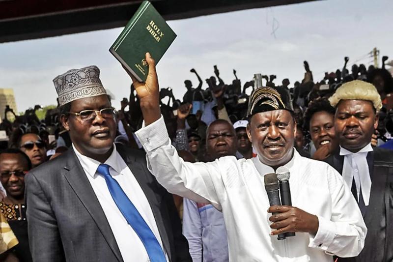 File image of Raila Odinga and Miguna Miguna